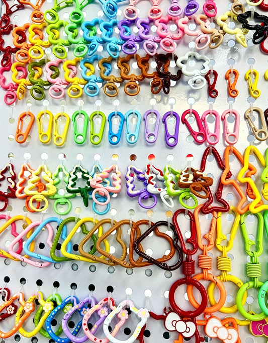 DIY Jewelry Clasps & Connectors – Spring Clasps, Lobster Clasps & More
