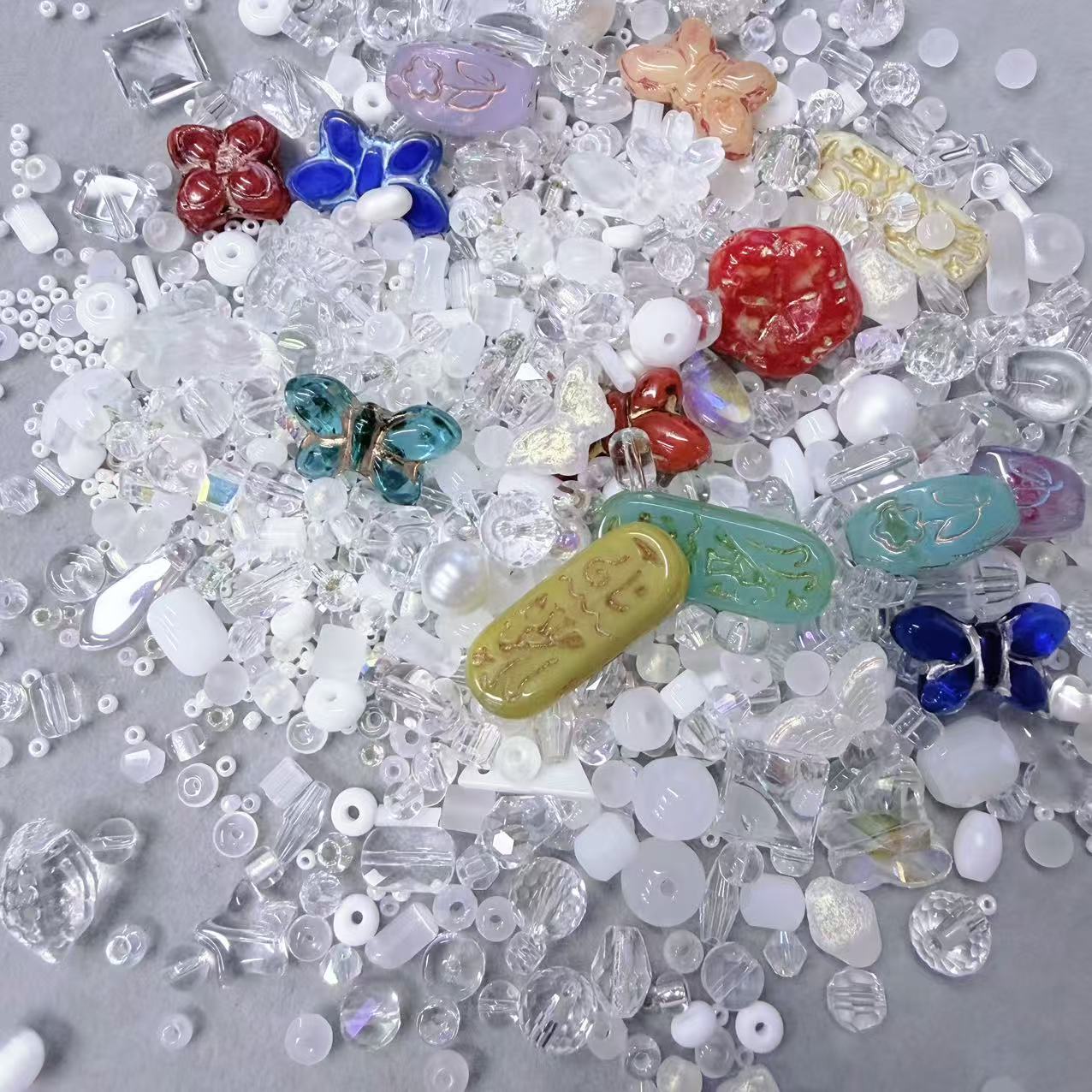 B15_ Ice Blossom Beads Mix